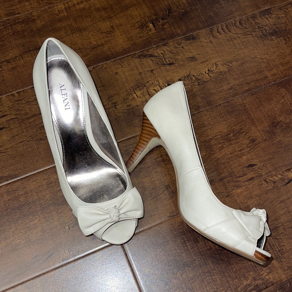 Alfani Cream Shoes